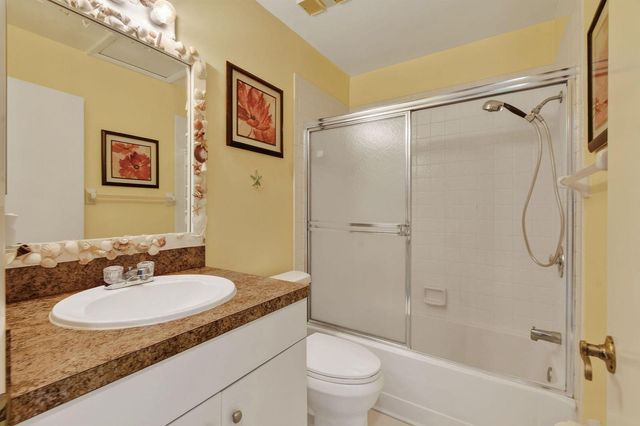 1646 SE Green Acres Circle F101, Port St. Lucie, FL 34952