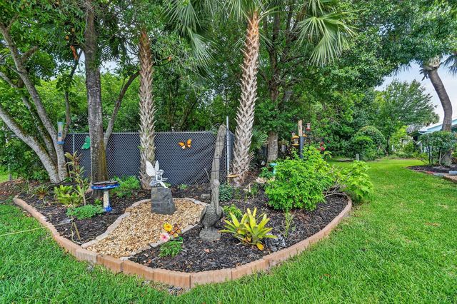 1646 SE Green Acres Circle F101, Port St. Lucie, FL 34952