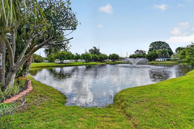 1646 SE Green Acres Circle F101, Port St. Lucie, FL 34952