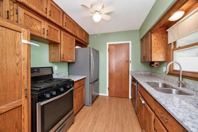 1820 62nd Street, Des Moines, IA 50322