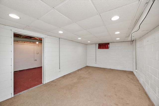 1820 62nd Street, Des Moines, IA 50322