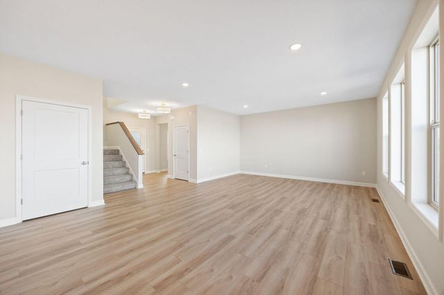 17965 Hidden Creek Trail, Lakeville, MN 55044