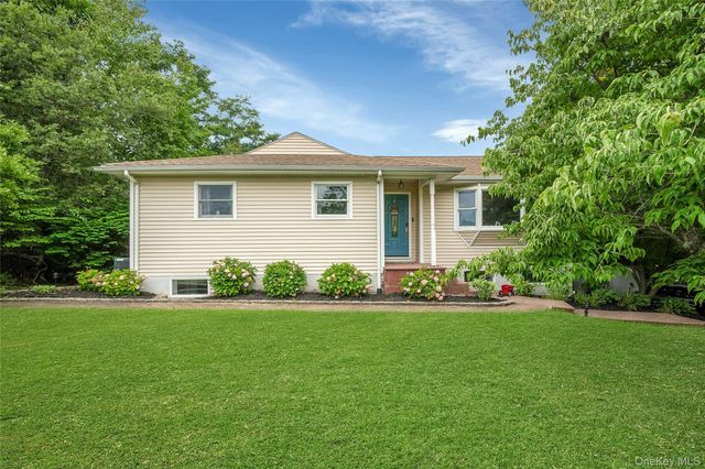 162 Florence Avenue, Thornwood, NY 10594