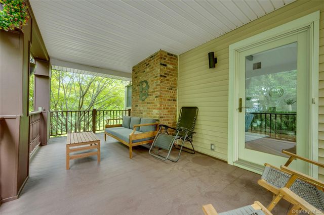 162 Florence Avenue, Thornwood, NY 10594