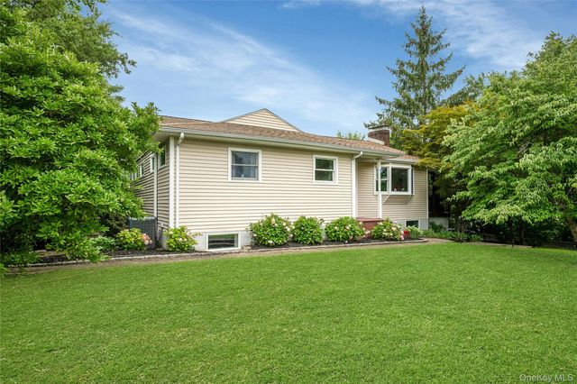 162 Florence Avenue, Thornwood, NY 10594