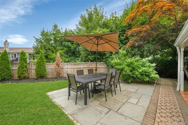 162 Florence Avenue, Thornwood, NY 10594