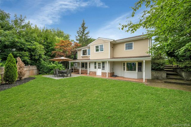 162 Florence Avenue, Thornwood, NY 10594