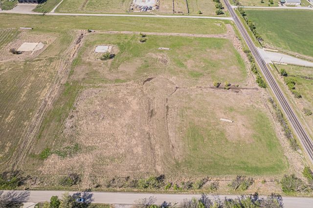 12588 Flow, Krum, TX 76249