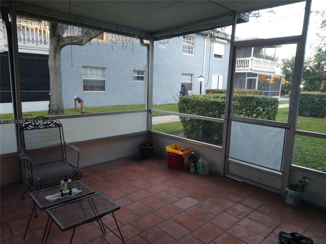 7554 Stirling Rd 105, Davie, FL 33024