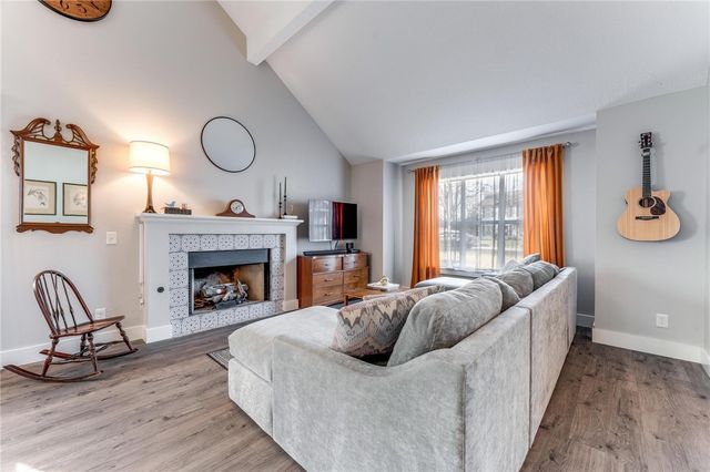 1770 N Hunters Ridge, Fayetteville, AR 72701