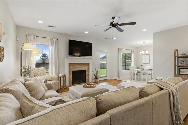 12238 Tom Montgomery, Northport, AL 35473