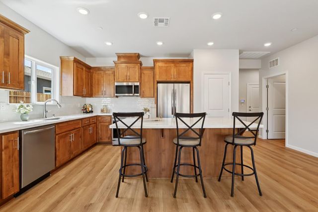 5125 St. Edwards Way, Elk Grove, CA 95758
