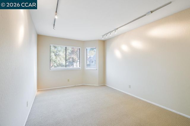 231 Sunspring Ct, Pleasant Hill, CA 94523