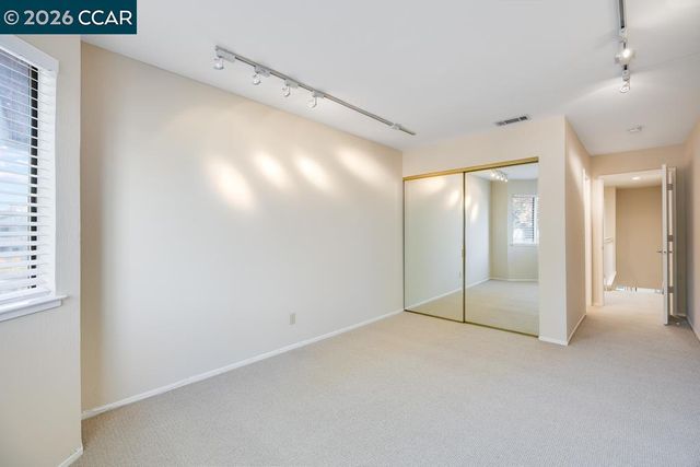 231 Sunspring Ct, Pleasant Hill, CA 94523