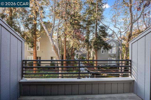 231 Sunspring Ct, Pleasant Hill, CA 94523