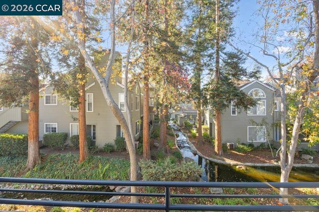 231 Sunspring Ct, Pleasant Hill, CA 94523