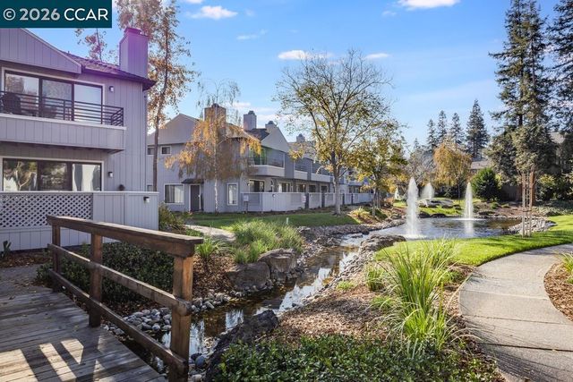 231 Sunspring Ct, Pleasant Hill, CA 94523