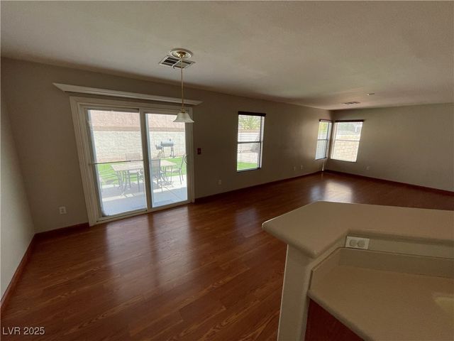 712 Salt Flats Circle, Henderson, NV 89011