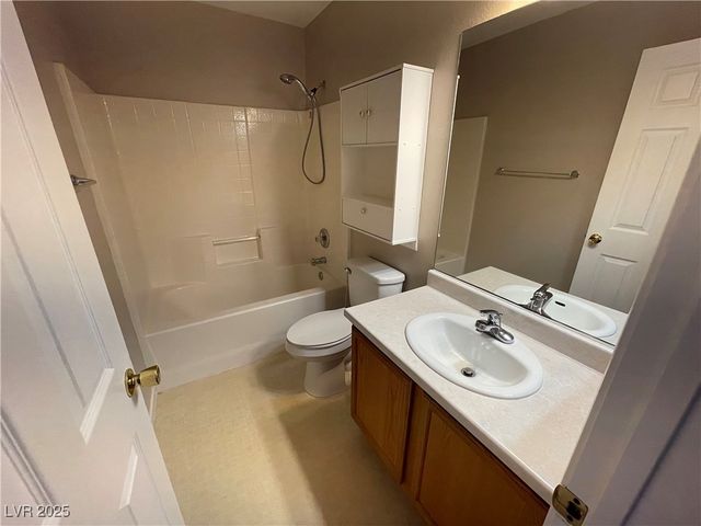 712 Salt Flats Circle, Henderson, NV 89011