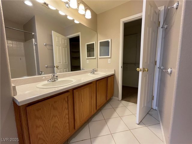 712 Salt Flats Circle, Henderson, NV 89011