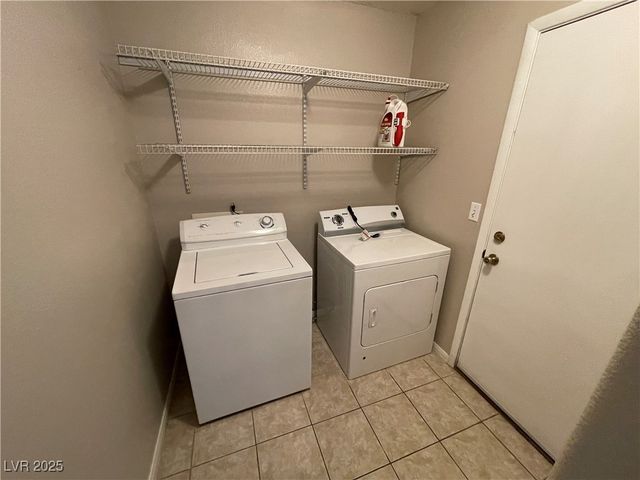 712 Salt Flats Circle, Henderson, NV 89011