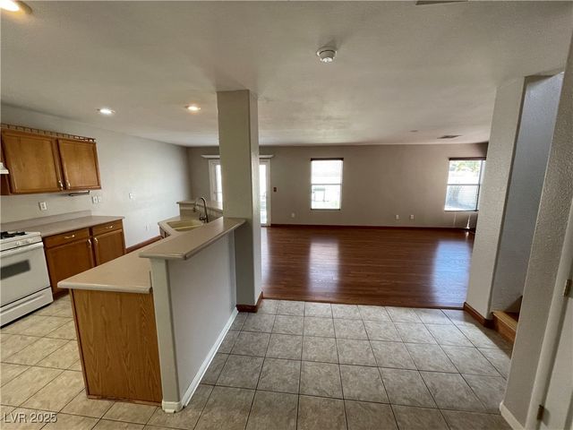 712 Salt Flats Circle, Henderson, NV 89011