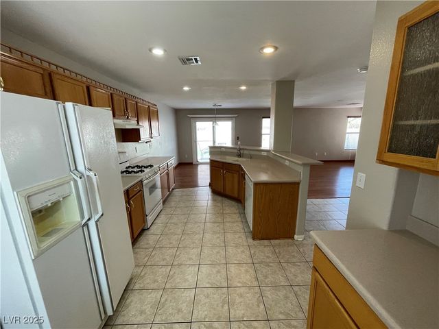 712 Salt Flats Circle, Henderson, NV 89011