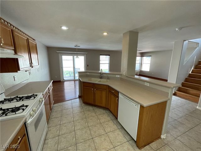 712 Salt Flats Circle, Henderson, NV 89011