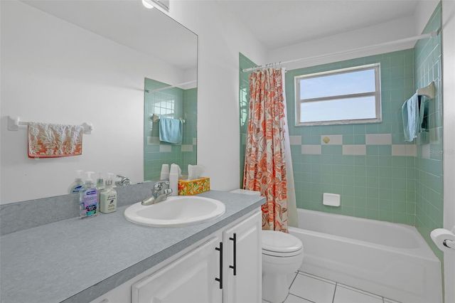 1500 HEIRLOOM DRIVE, Orlando, FL 32818