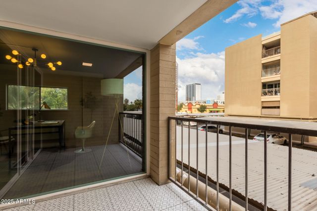 351 E THOMAS Road D208, Phoenix, AZ 85012