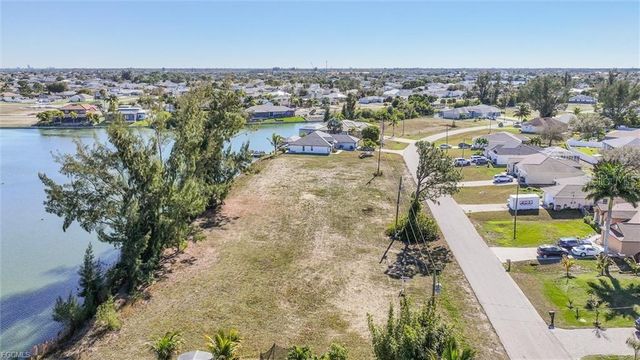 1235 NW 20TH PLACE, Cape Coral, FL 33993