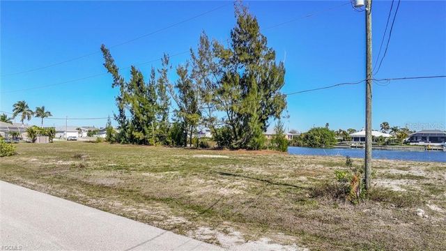 1235 NW 20TH PLACE, Cape Coral, FL 33993