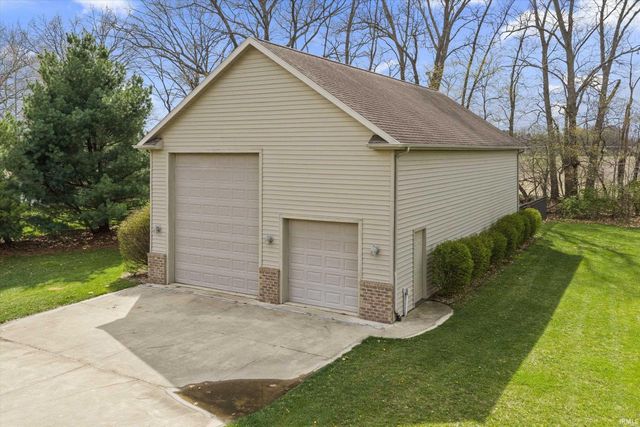 53785 Blue Lake Drive, Elkhart, IN 46514