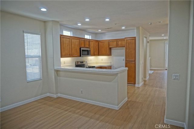 1372 Mcfadden, Fullerton, CA 92833