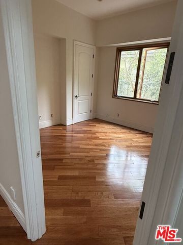 1126 Yale Street, Santa Monica, CA 90403