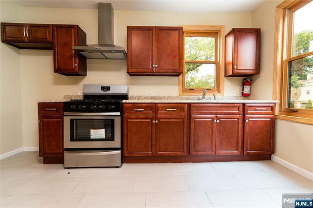 21 Dodd Street, East Orange, NJ 07017