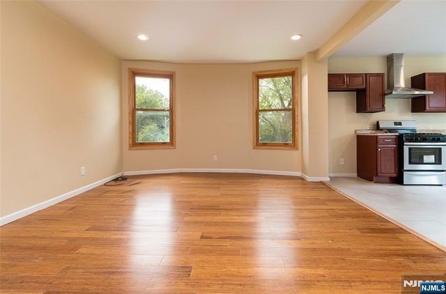 21 Dodd Street, East Orange, NJ 07017