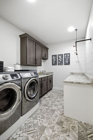 1107 Julian Way, Murfreesboro, TN 37128
