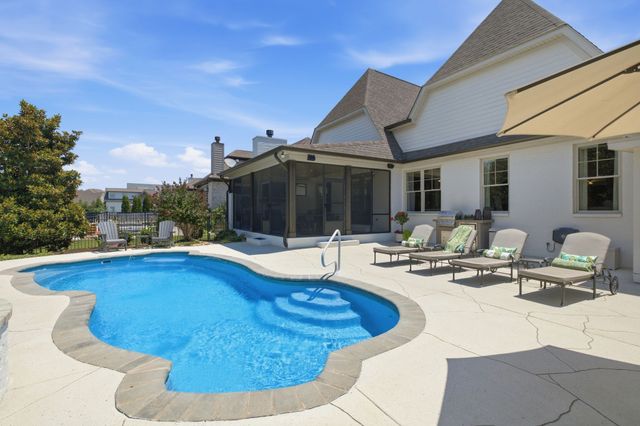 1107 Julian Way, Murfreesboro, TN 37128