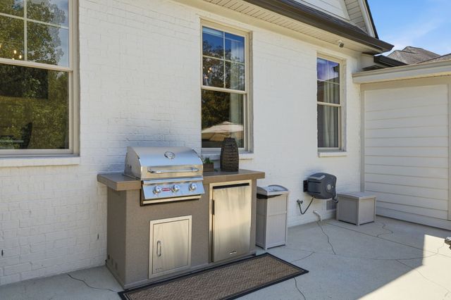 1107 Julian Way, Murfreesboro, TN 37128