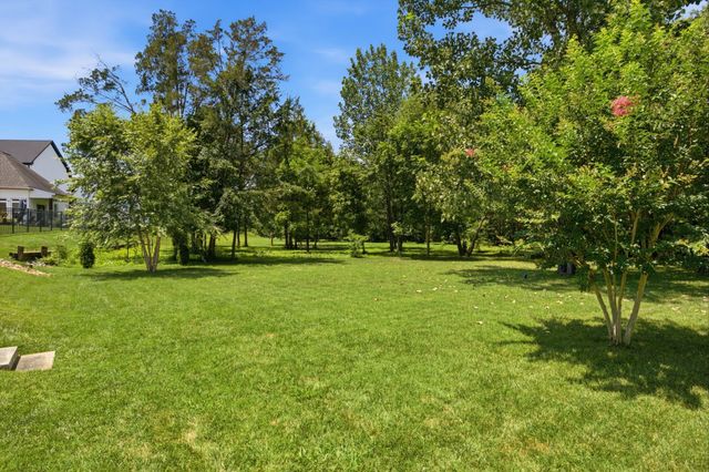 1107 Julian Way, Murfreesboro, TN 37128