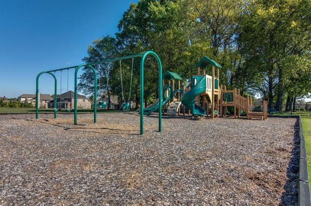 1107 Julian Way, Murfreesboro, TN 37128