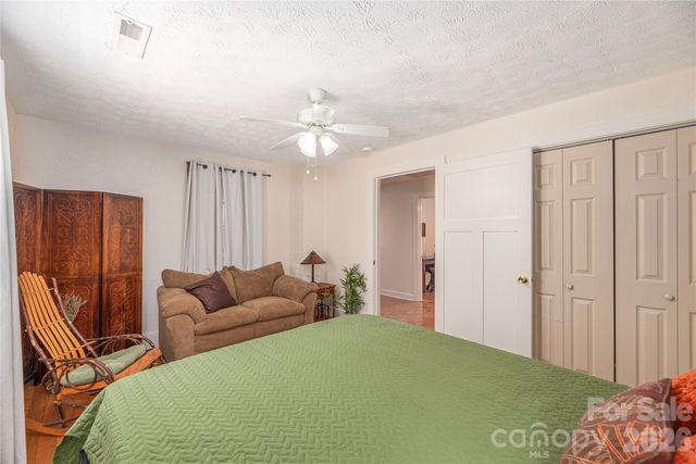 1236 Brown Avenue, Waynesville, NC 28786
