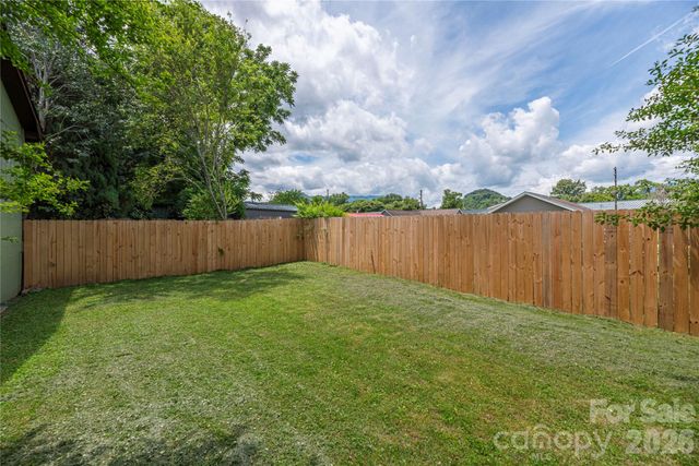 1236 Brown Avenue, Waynesville, NC 28786