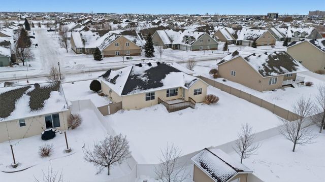 3648 Pierce Street S, Fargo, ND 58104