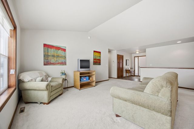 3648 Pierce Street S, Fargo, ND 58104