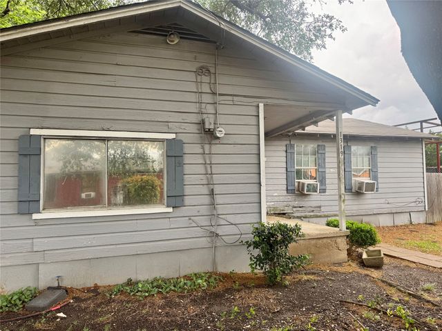 1321 Meadow Street, Desoto, TX 75115