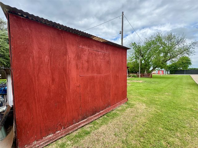 1321 Meadow Street, Desoto, TX 75115
