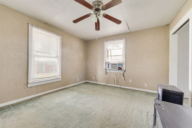 1321 Meadow Street, Desoto, TX 75115