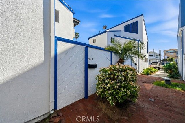 820 W Balboa Boulevard, Newport Beach, CA 92661